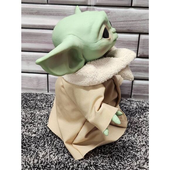 Star Wars The Mandalorian The Child 7 1/2-Inch Electronic Plush #A84 - Picture 5 of 8